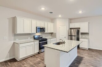 709 Iron Brg Rd in Georgetown, TX - Building Photo - Building Photo