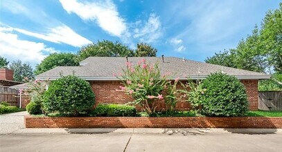 9809 Lakewood Ct in Rockwall, TX - Building Photo - Building Photo