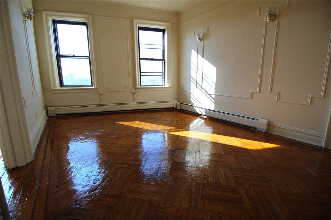 334 Ogden Ave-Unit -2 in Jersey City, NJ - Building Photo