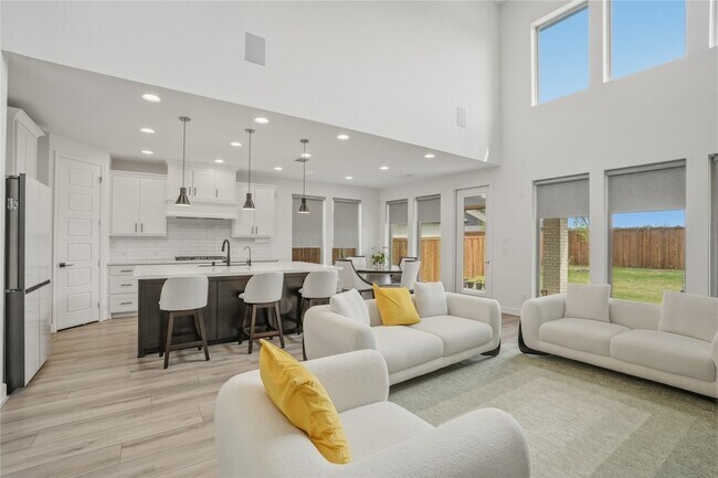 property at 908 Maple Leaf Ln