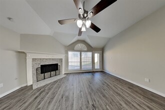 16642 Greenbriar Point Ln in Houston, TX - Building Photo - Building Photo