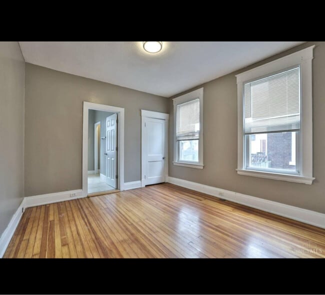4241 Langley Ave in St Bernard, OH - Building Photo - Building Photo