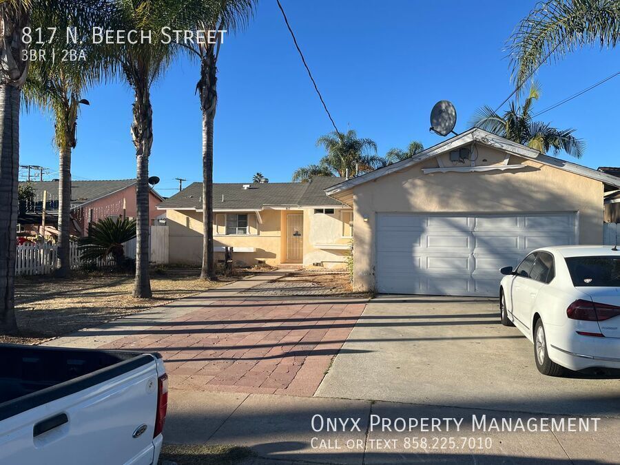 817 N Beech St in Escondido, CA - Building Photo