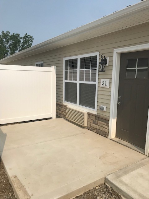 Trailwind Village Apartments in Napoleon, OH - Foto de edificio