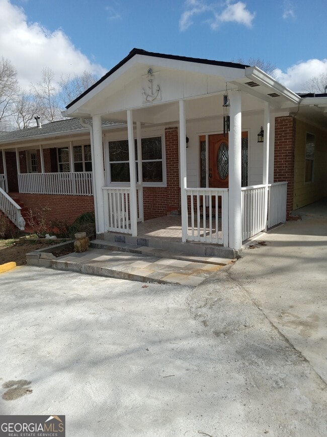 property at 148 W James Cir