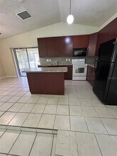 844 E Flag Ln in Kissimmee, FL - Building Photo - Building Photo