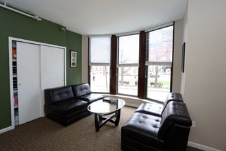 Stafford Apartments in Baltimore, MD - Foto de edificio - Building Photo