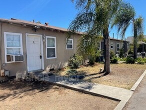 741 S Escondido Blvd in Escondido, CA - Building Photo - Building Photo