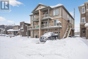 41 Pumpkin Cor Cres in Barrie, ON - Building Photo