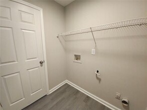 3225 Landgraf Close in Decatur, GA - Foto de edificio - Building Photo