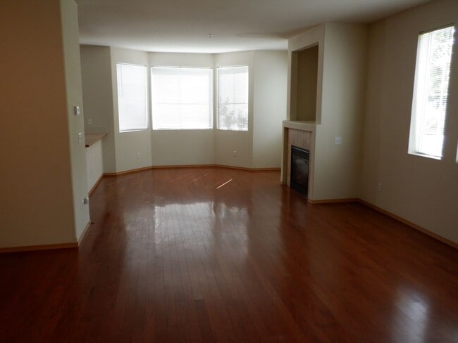 2320 Simmons St in Dupont, WA - Building Photo - Building Photo