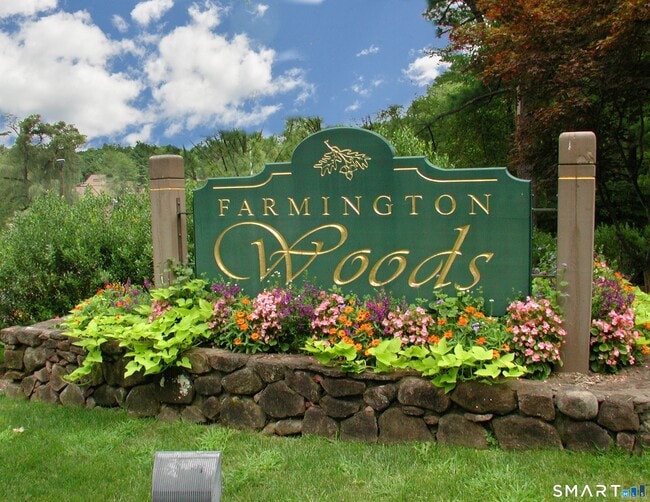 property at 3 Woods Hollow Ct