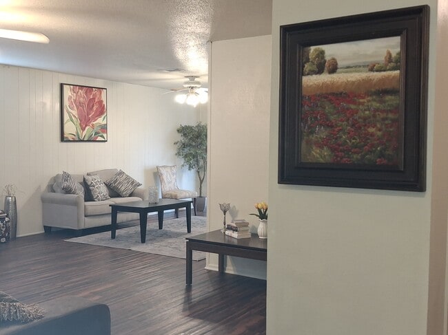 property at 1409 Paseo del Oro