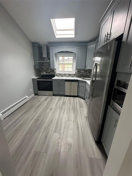 158 Farmers Ave in Lindenhurst, NY - Building Photo - Building Photo