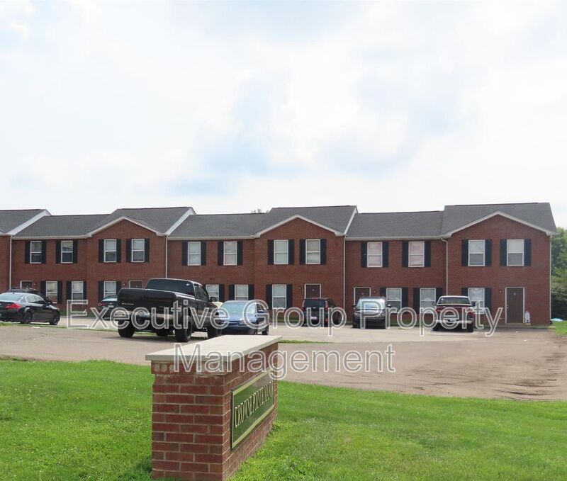 1113 Crowne Pointe Dr in Elizabethtown, KY - Building Photo