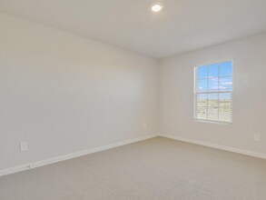 2732 Gateway Ave in Corinth, TX - Building Photo - Building Photo