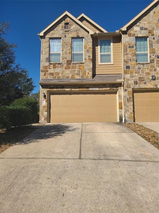 206 Cheswood Forest Pl in Montgomery, TX - Building Photo