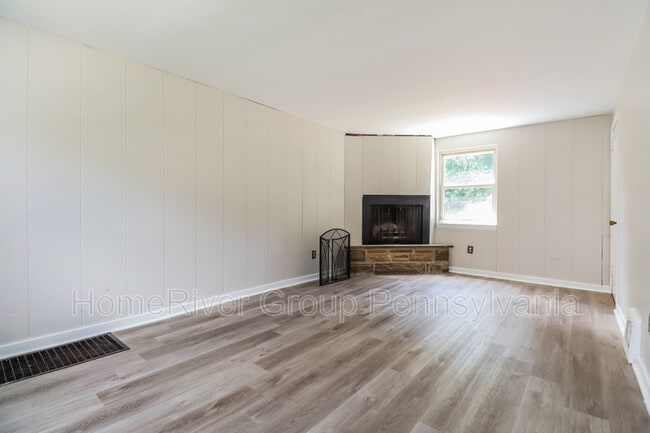 2914 Brentwood Ave in Pittsburgh, PA - Building Photo - Building Photo