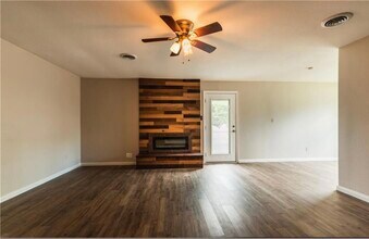 324 Rodric Dr in Siloam Springs, AR - Building Photo - Building Photo