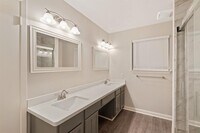 2411 Cypressvine Dr photo'