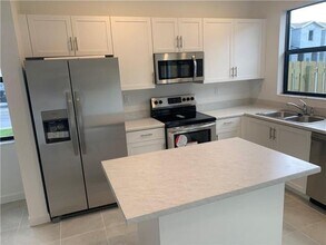 28730 SW 132nd Ct in Homestead, FL - Building Photo - Building Photo