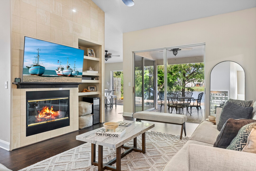 3220 Tall Timber Dr in Orlando, FL - Foto de edificio