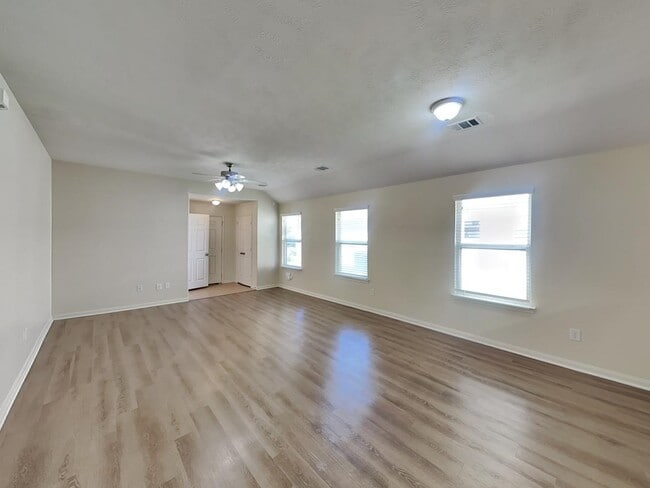 8622 Doskocil Dr in Houston, TX - Building Photo - Building Photo