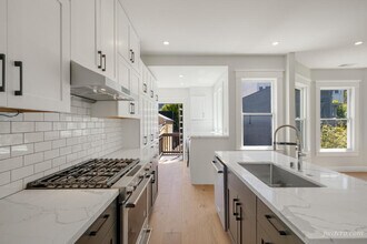 439 Oak St in San Francisco, CA - Building Photo - Building Photo