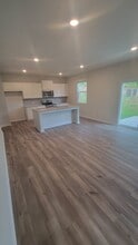 1049 Prudence Dr in Lawrenceville, GA - Building Photo - Building Photo