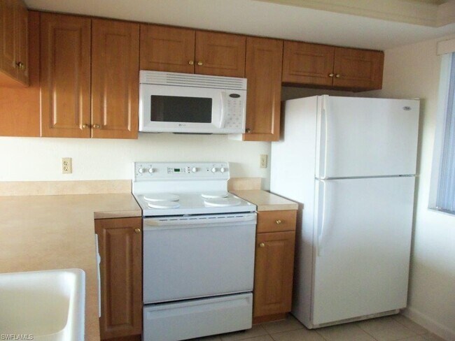 7012 Constitution Blvd-Unit -205 in Ft. Myers, FL - Building Photo - Building Photo