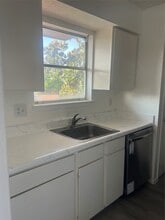 3303 W Greenridge Dr in Houston, TX - Building Photo - Building Photo