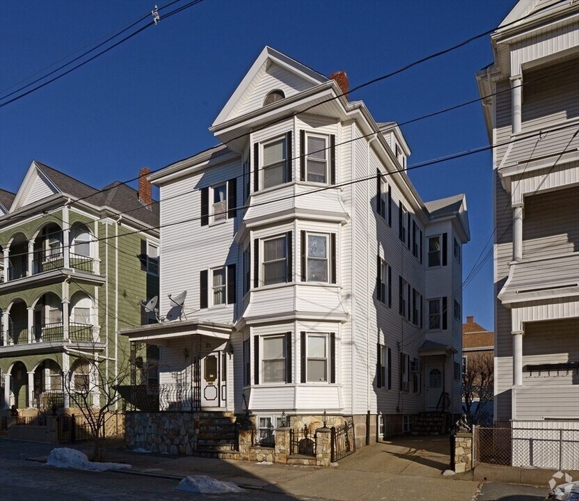 31 Sidney St in New Bedford, MA - Building Photo