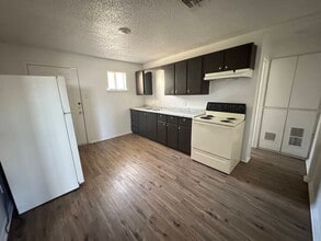 715 N 20th St, Unit Unit 07 in Temple, TX - Foto de edificio - Building Photo