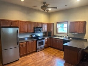 212 S Brunell St in Wauseon, OH - Building Photo - Building Photo