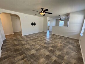 235 Tolcarne Dr in Hutto, TX - Building Photo - Building Photo