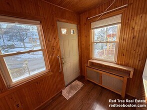 60 Haines St in Medford, MA - Foto de edificio - Building Photo