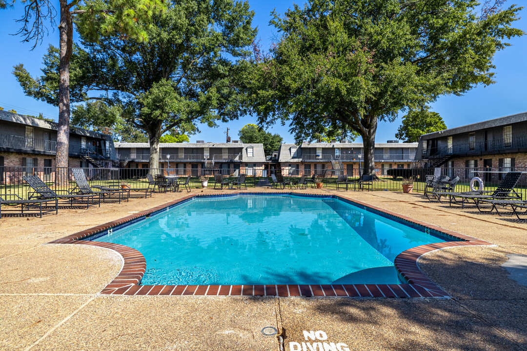 Chateau Apartments in Shreveport, LA - Foto de edificio