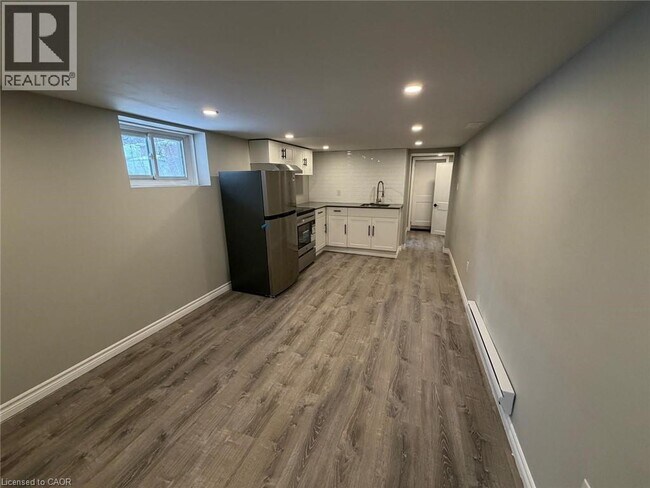 169 Ottawa St S in Hamilton, ON - Building Photo - Building Photo