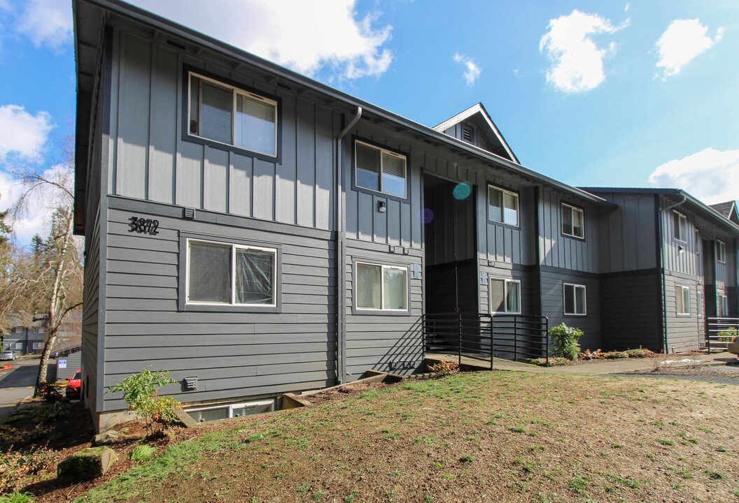 Silverwood Apartments in Salem, OR - Building Photo