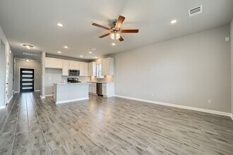 2924 Sage Ranch Dr in Leander, TX - Building Photo - Building Photo