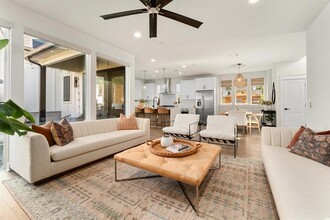 4400 Jinx Ave in Austin, TX - Building Photo - Building Photo
