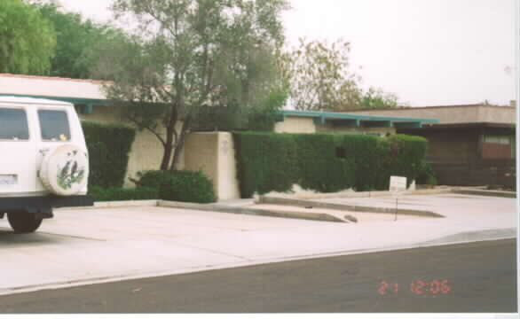 Calle de Ricardo in Palm Springs, CA - Foto de edificio