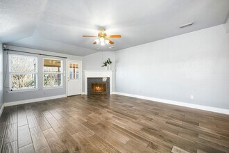 9710 Golden Park Ln in Houston, TX - Building Photo - Building Photo