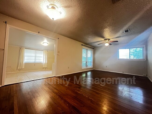 property at 2415 Rhododendron Ave