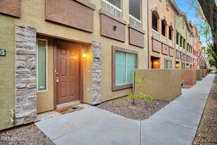 1920 E Bell Rd in Phoenix, AZ - Building Photo