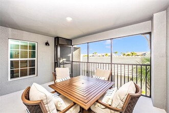 17500 Opal Sand Dr in Venice, FL - Foto de edificio - Building Photo