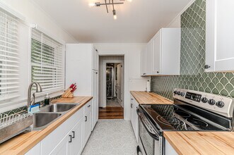 508A W Chisholm St, Unit Lower in Sanford, NC - Building Photo - Building Photo