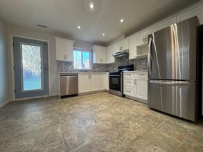 23881 114A Av in Maple Ridge, BC - Building Photo - Building Photo