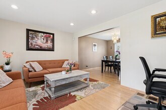 1270 Brandywyn Ln in Buffalo Grove, IL - Building Photo - Building Photo