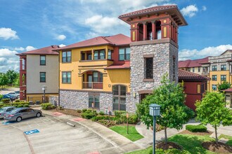 Golden Bamboo Village III Senior in Houston, TX - Building Photo - Building Photo